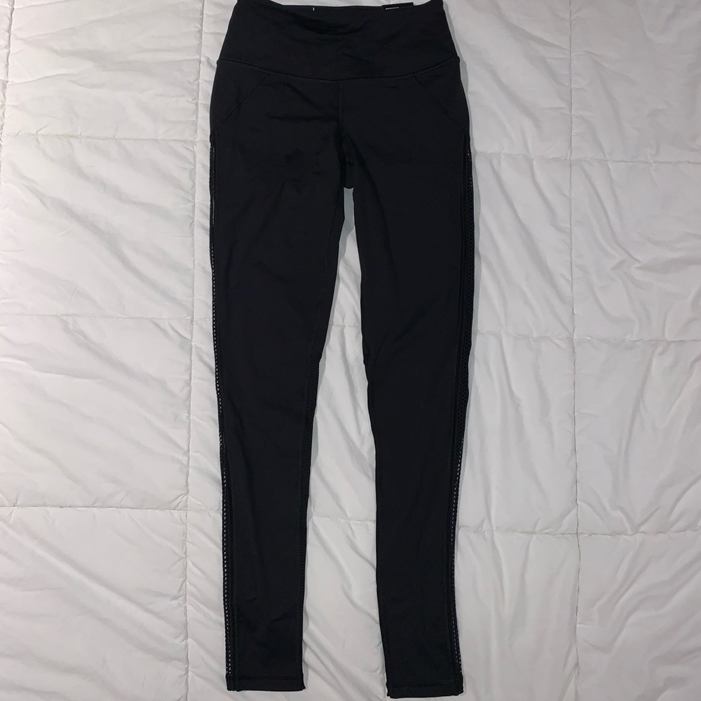 Black VS workout tights